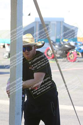 media/Feb-06-2025-Racers Edge (Thu) [[c17ed6f7b1]]/3-Around the Pits-Track Walk/
